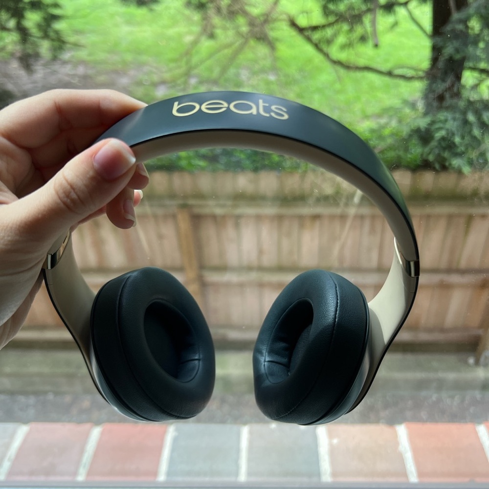 Beats Studio 3 Headphones in Black and Cream/Tan color